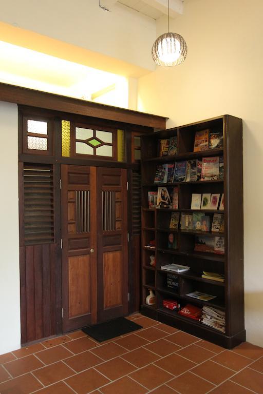 Silver Shine Guesthouse จอร์จทาวน์ ภายนอก รูปภาพ